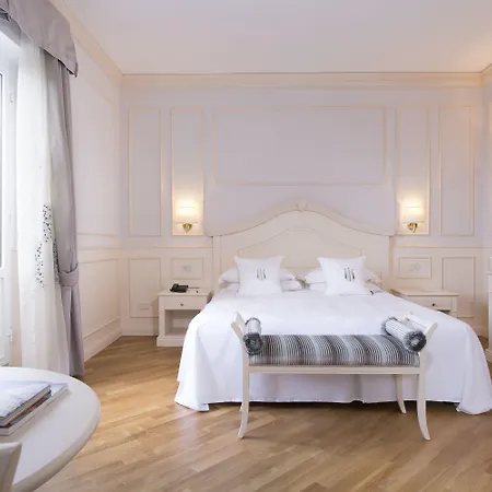 Cenobio Dei Dogi מלון קמוגלי