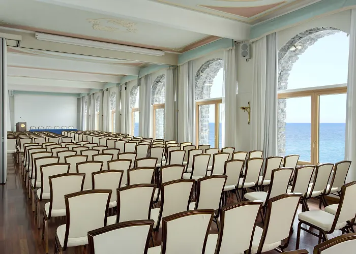 Cenobio Dei Dogi Camogli