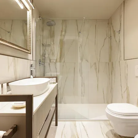 فندق سينوبيو داي دوغي