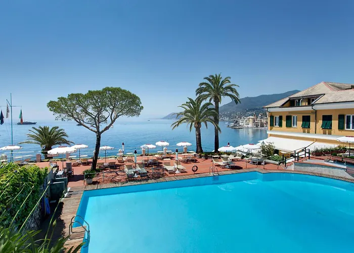 Cenobio Dei Dogi Otel Camogli
