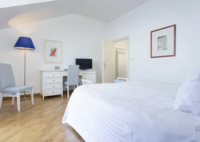 Cenobio Dei Dogi Otel Camogli